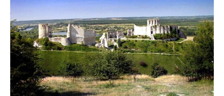 Средневековые вельможи справляли