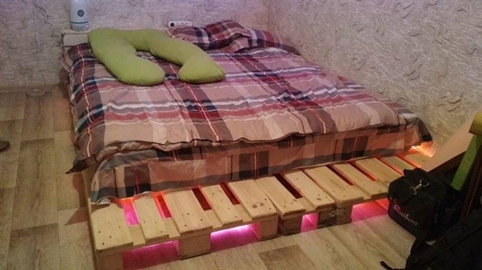 Как Сделать Двуспальную Кровать Своими Руками Из ДСП С Подъемным Механизмом • Изголовье из бруса