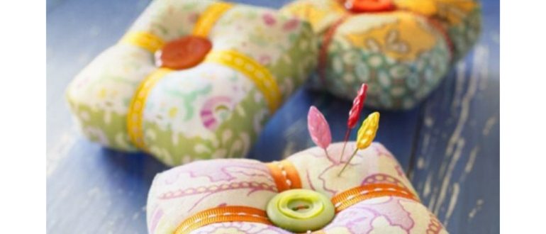Игольницы из ткани своими