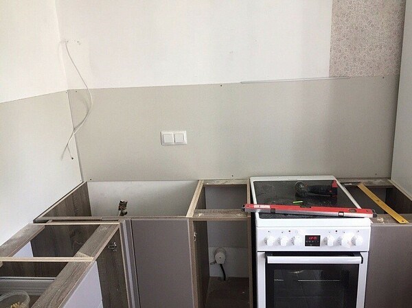 Перед монтажом столешницы нео&#.