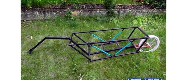 кроватка- поделки из пластиковых