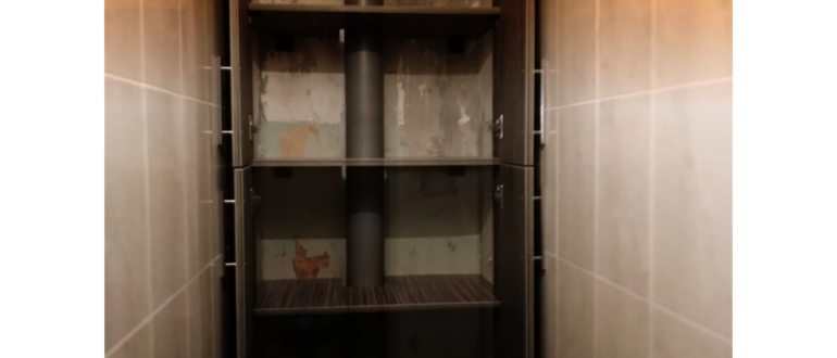 установка дверей на шкаф туалета