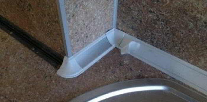 Plintus rehau