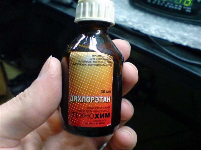 Дихлорэтановый клей для оргстекла