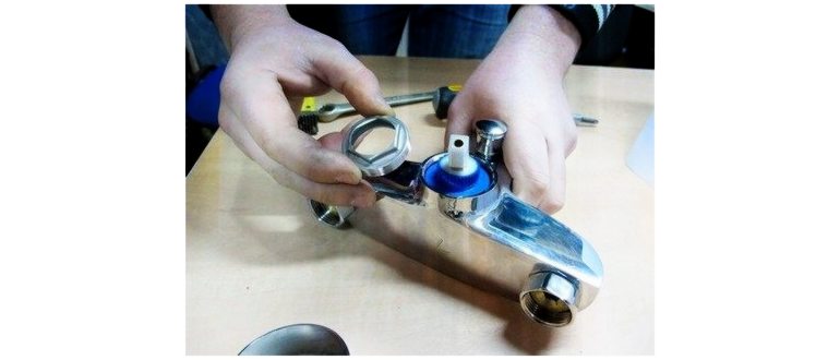Разборка смесителя на конструктивные