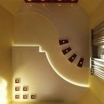 Потолок из гипсокартона и натяжного потолка в зале фото в квартире